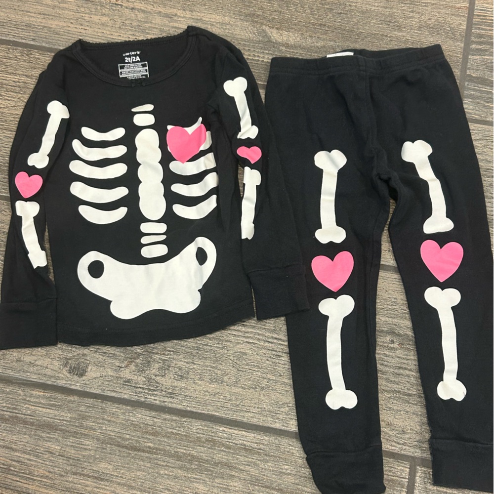 Carter’s Skeleton PJs